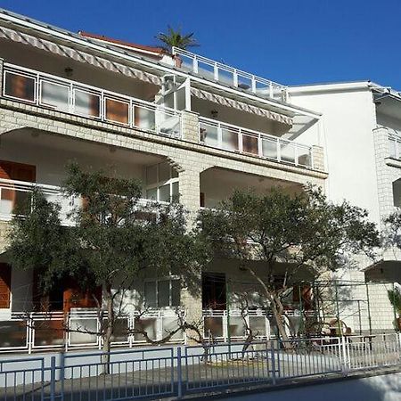 Apartments Adelheid In Biograd, Close To The Beach ビオグラード・ナ・モル エクステリア 写真