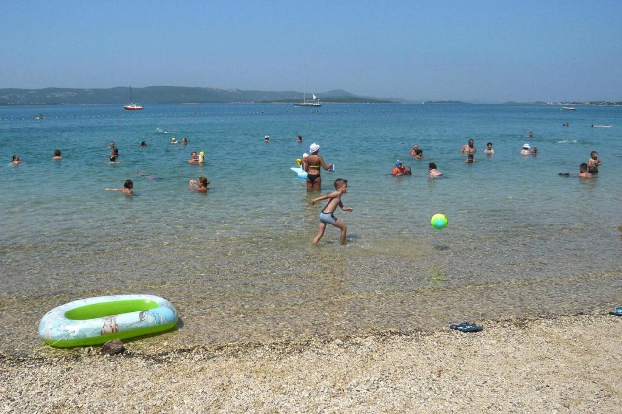 Apartments Adelheid In Biograd, Close To The Beach ビオグラード・ナ・モル エクステリア 写真