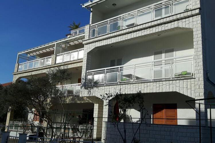 Apartments Adelheid In Biograd, Close To The Beach ビオグラード・ナ・モル エクステリア 写真