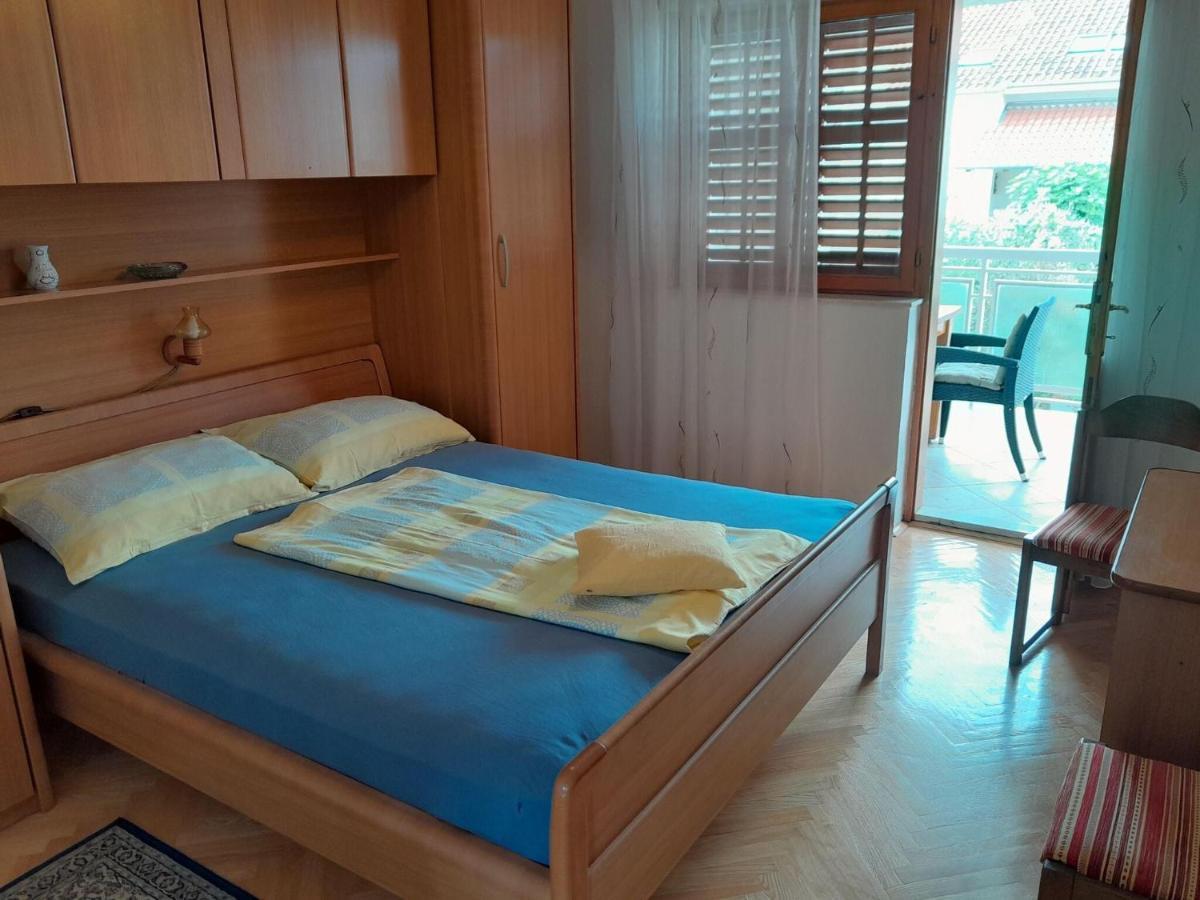 Apartments Adelheid In Biograd, Close To The Beach ビオグラード・ナ・モル エクステリア 写真